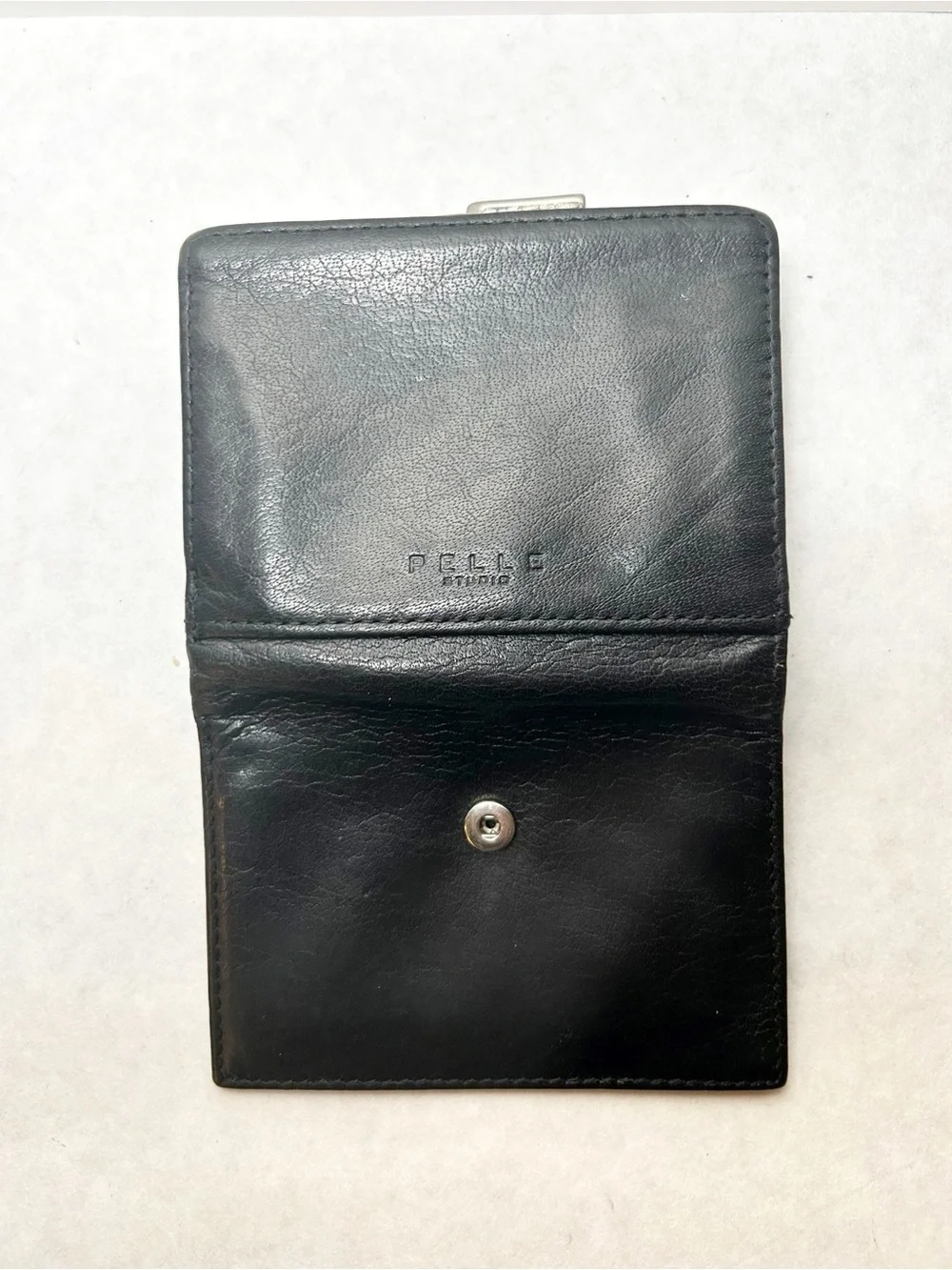 Pelle Studio Genuine Leather Black Trifold Wallet with Kiss Lock EUC